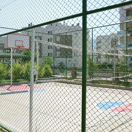 公寓 Onkel Residences *